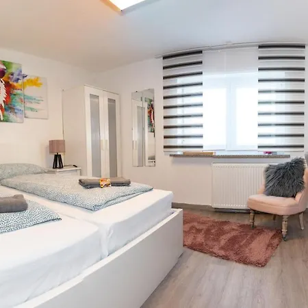 #3 Bequemes Zimmer Mit Pool Und Garten Memmingen Exterior foto